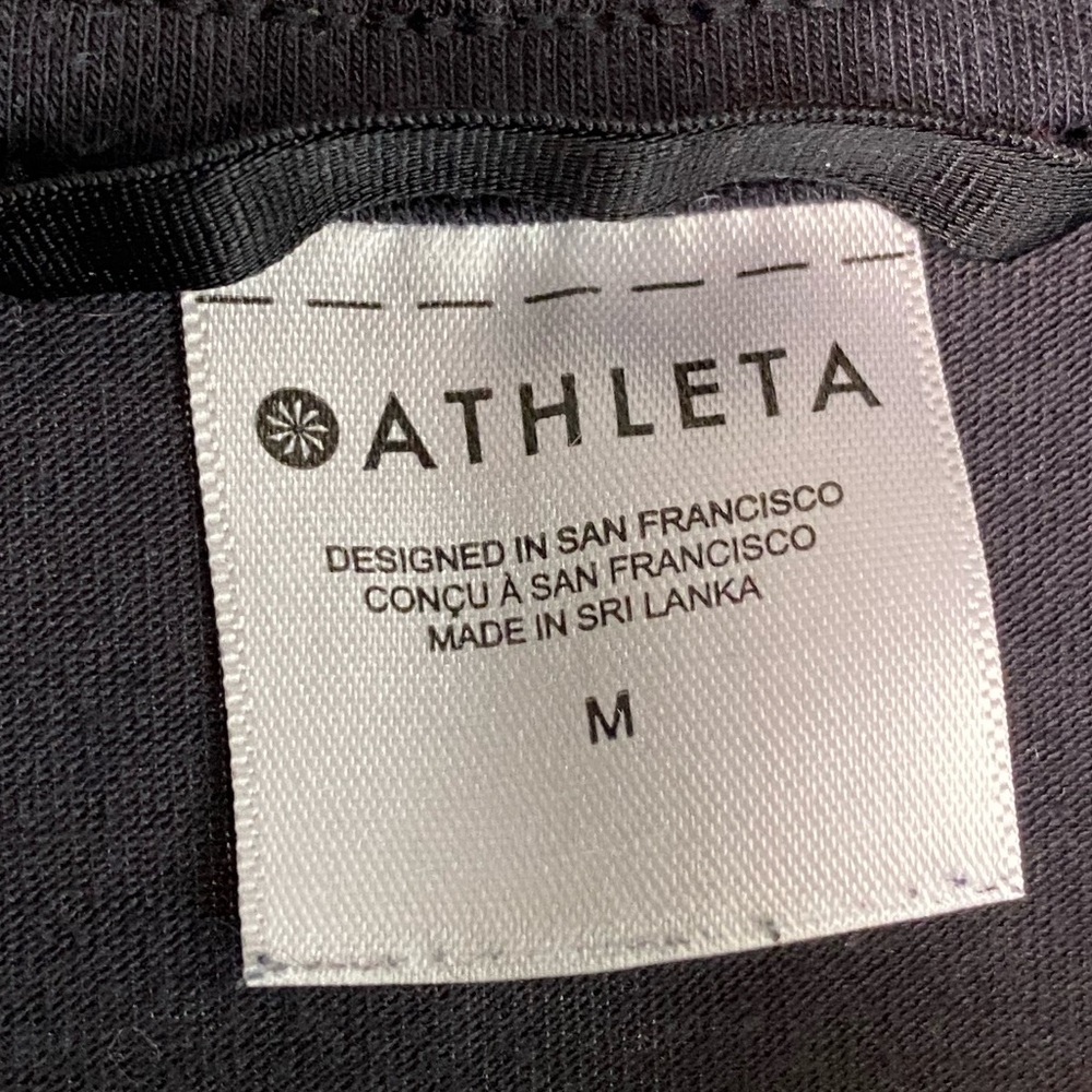 Athleta Air Out Cinch Open Back Tee M Black Yoga Pilates Workout Top - Picture 8 of 10